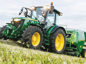 ￼John Deere’s new 5R series.