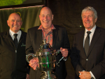 Mike Chapman, who won the Bledisloe Cup for horticulture, pictured with Agriculture Minister Damien O&#039;Connor (right) and HortNZ president Barry O&#039;Neil (left).