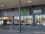 Woolworths supermarket in Temora, New South Wales. Photo by Bidgee - Own work. via Wikimedia Commons. 