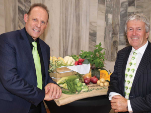 President of United Fresh, Jerry Prendergast and Agriculture Minister Damien O&#039;Connor at the launch of the United Nations International Year of Fruit and Vegetables at Parliament.
