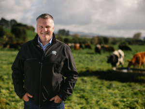 Hurrell Resignation: No Bonus or Golden Handshake for Fonterra CEO