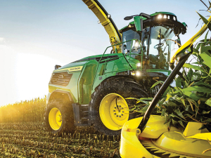 A German contracting business ordered 20 John Deere F9 500 forage harvesters.