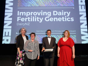 Hamilton Mayor Paula Southgate (left) presenting the Hamilton City Council Primary Industries Award to DairyNZ representatives Susanne Meier, Chris Burke and Claire Phyn at the annual Kudos Awards.