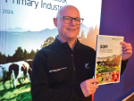Ministry for Primary Industries Director General, Ray Smith with the SOPI report.